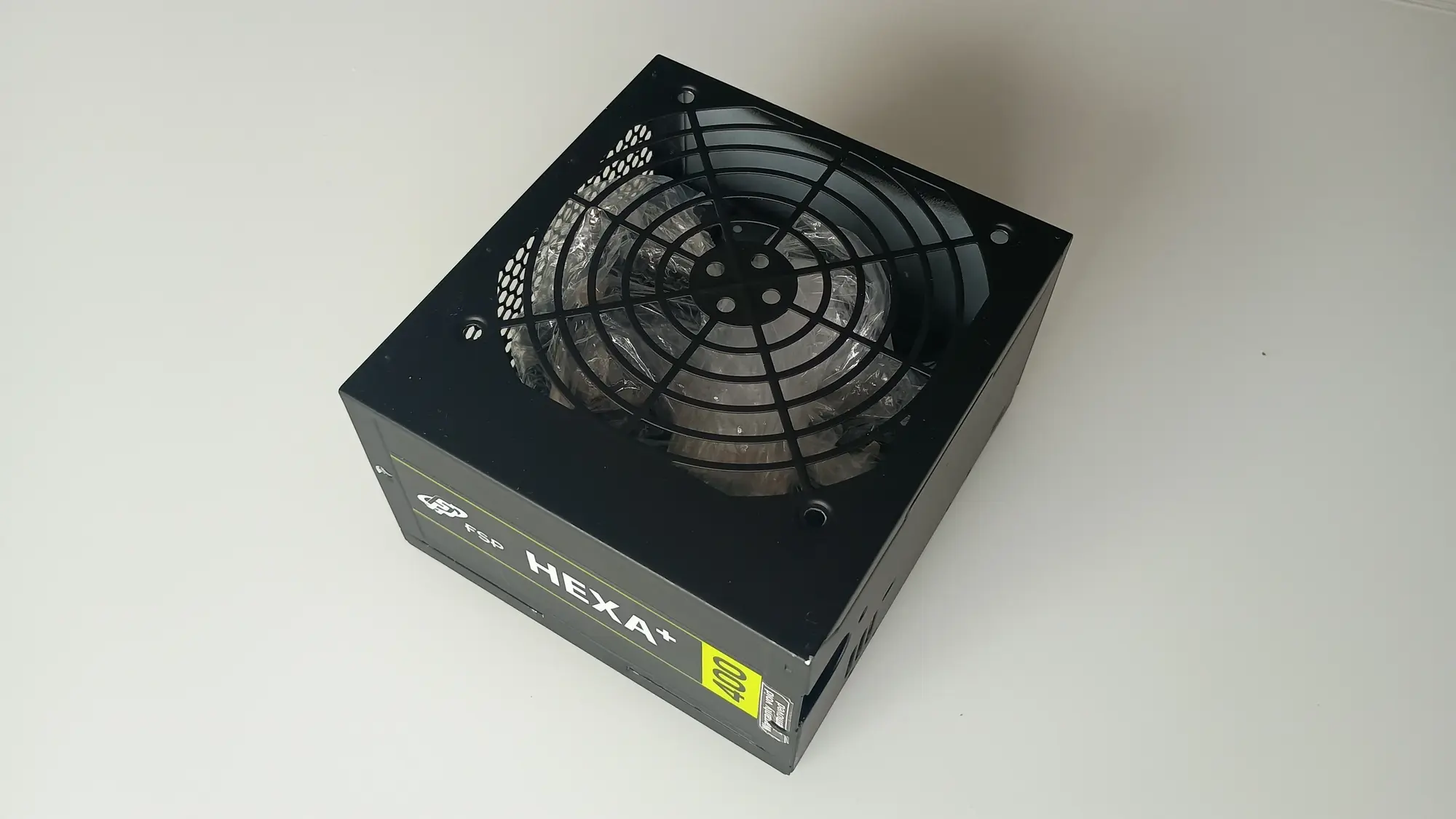 Closed metal hard case