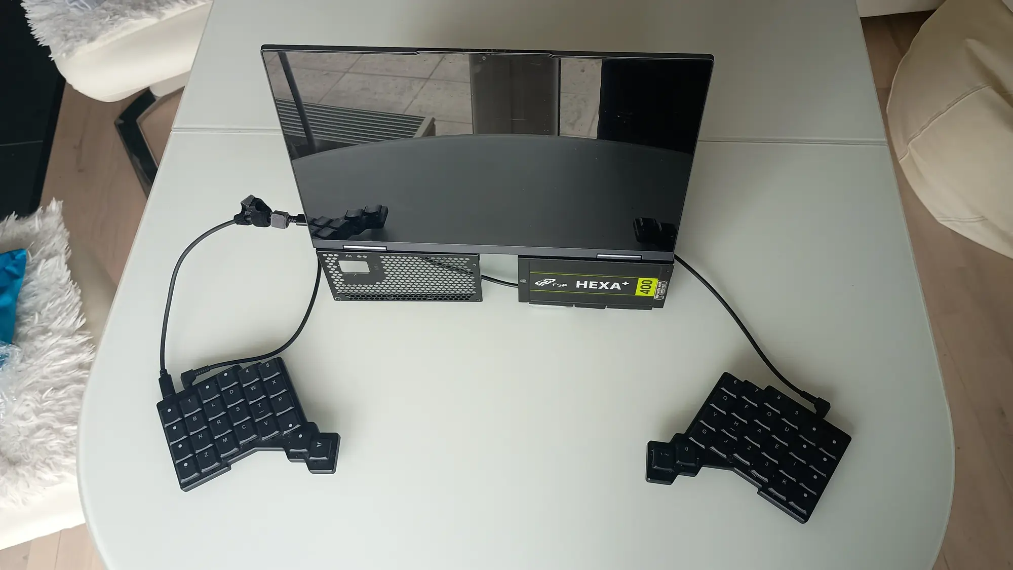 Voyager and laptop with the reused shell in the setup